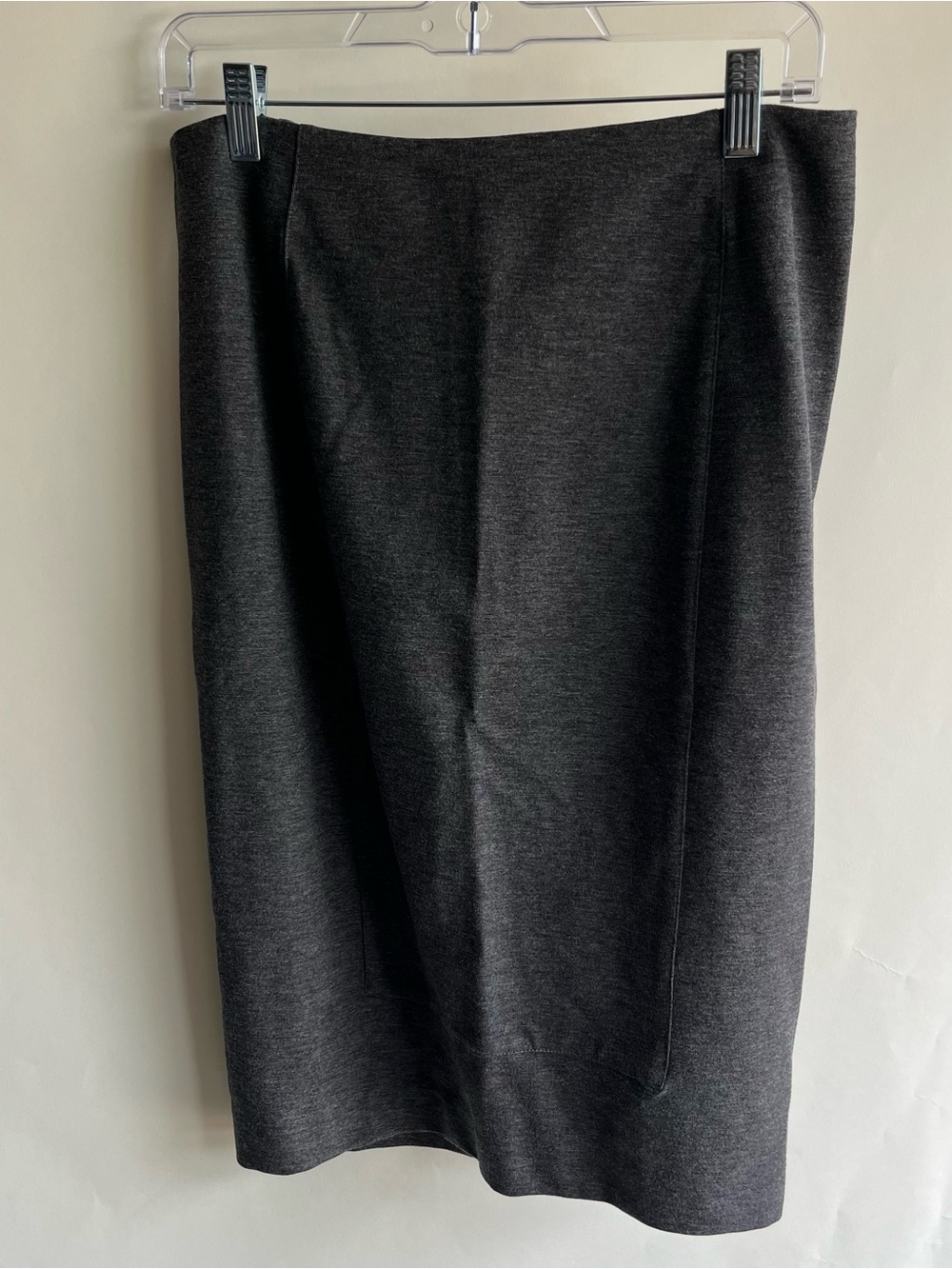 Cabi Pencil Skirt Sz 8 Women’s Gray EUC Back Zip Stretch
